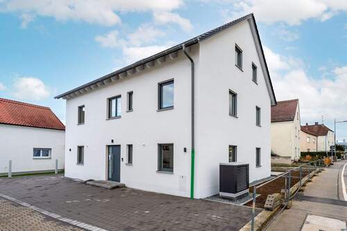 SO109761-1 - ERSTBEZUG *BARRIEREFREIE & MODERNE 3-ZIMMER-WOHNUNG MIT TERRASSE, PRIVATGARTEN UND EINBAUKÜCHE*