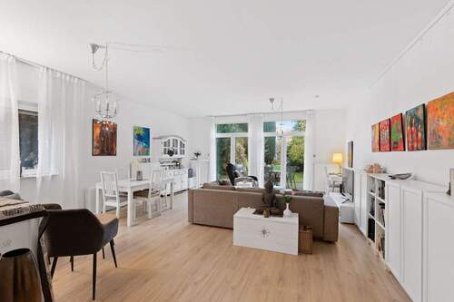 Wohnbereich Erdgeschoss - Mehrfamilienhaus, Wohnhaus mit 226,70 m² in Hamburg / Meiendorf zum Kaufen