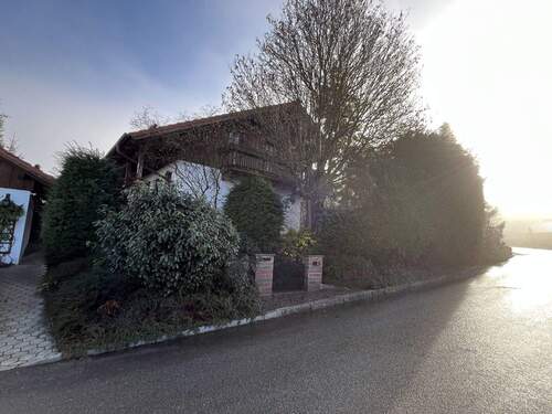 Westansicht von Straße - Einfamilienhaus zum Kaufen in Konzell