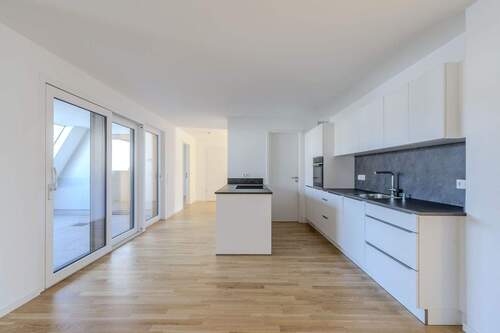 Offene, moderne Wohnküche - 