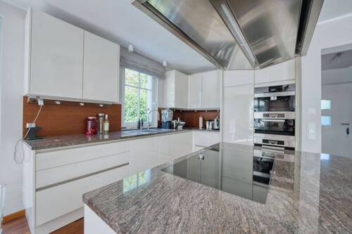 Küche - Reihenendhaus mit 198,80 m&sup2; in Starnberg zum Kaufen