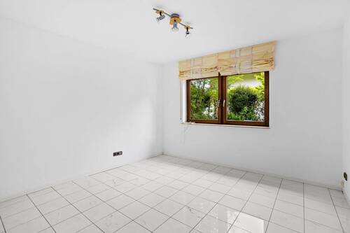 Schlafzimmer EG - 