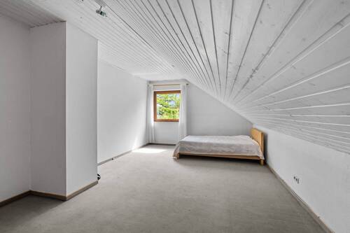 Schlafzimmer DG - 
