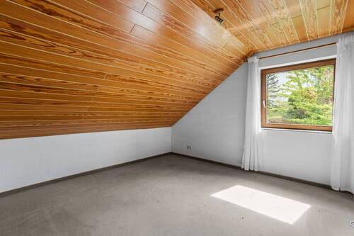 Kinderzimmer DG - 