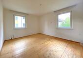 Wohnzimmer - Gemütliche 2-Zimmer-Wohnung in Erlangen - Wohnen direkt am grünen Röthelheimpark, zentral & attraktiv gelegen