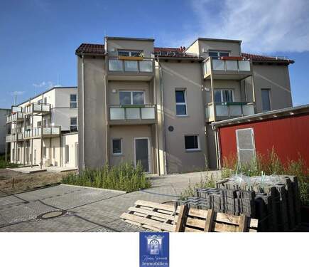 Hausansicht - 2 Zimmer Etagenwohnung in Arnsdorf