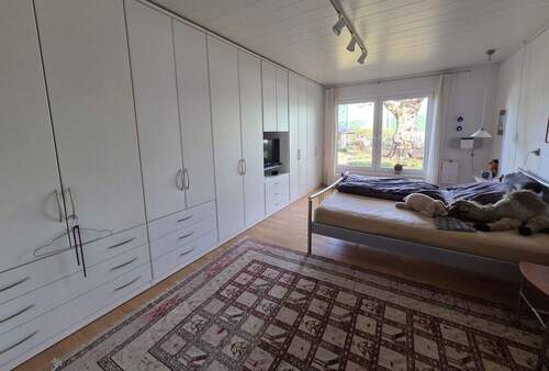 Schlafzimmer EG - 