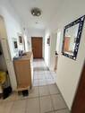 Eingang mit Flur - 3 Zimmer Etagenwohnung zur Miete in Langenargen