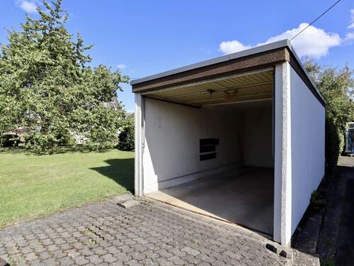 Zweite Garage - 4 Zimmer Einfamilienhaus zum Kaufen in Dohr
