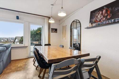 Essbereich / Zugang Balkon - 