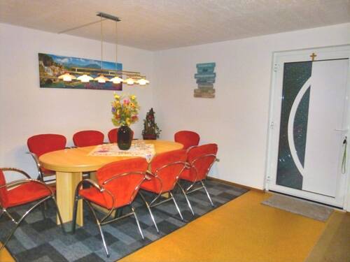Eingangsbereich - 5 Zimmer Einfamilienhaus in Neckarbischofsheim