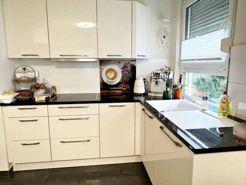 EInbauküche inklusive - 4 Zimmer Etagenwohnung in Esslingen