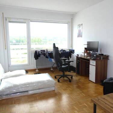 Wohnzimmer - 2 Zimmer Etagenwohnung in Friedrichsdorf