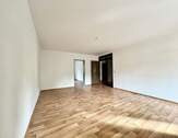 Wohnzimmer - Etagenwohnung mit 67,20 m² in Bremen zum Kaufen