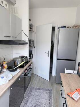 Küche Rückseite (Mieterbild) - Etagenwohnung mit 44,70 m&sup2; in Halle (Saale) zur Miete
