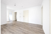 Großzügiger Flur - 3 Zimmer Etagenwohnung zum Kaufen in Schorndorf