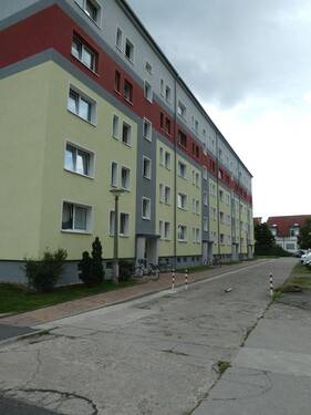 Hausansicht - Etagenwohnung mit 53,00 m² in Bad Düben zur Miete