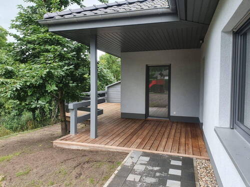 überdachter Terrassenbereich - EINFAMILIENHAUS Erstbezug 2021 - 459.000,00 EUR Kaufpreis, ca.  120,00 m² Wohnfläche