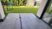 Terrasse und Gartenanteil - 