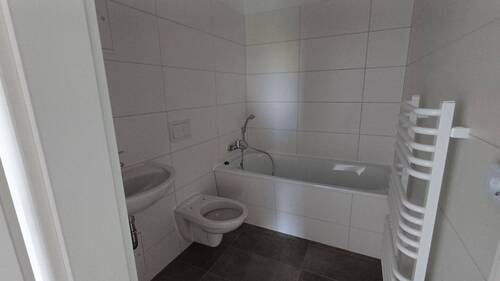 innenliegendes Wannenbad - 3 Zimmer Etagenwohnung in Merseburg