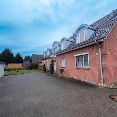 20251127_153912 - 3 Zimmer Etagenwohnung zur Miete in Nienburg