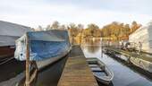 Steg mit Bootsliegeplatz - 