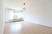 Wohnzimmer - 3 Zimmer Etagenwohnung zum Kaufen in Detmold
