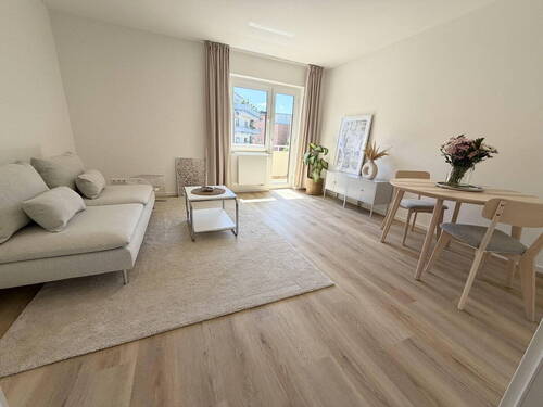 Wohnen - Urban Living in Nippes - Hochwertig modernisierte 2-Zimmer-Wohnung mit Balkon