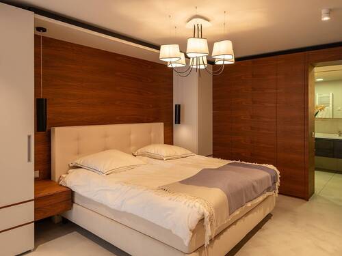 Master-Schlafzimmer - 