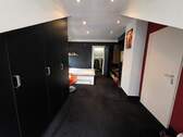 Zimmer 1 - 