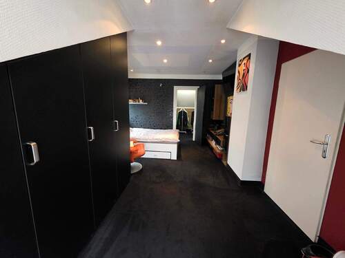 Zimmer 1 - 