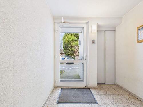 Hauseingang - Etagenwohnung mit 81,90 m&sup2; in Kerpen zum Kaufen