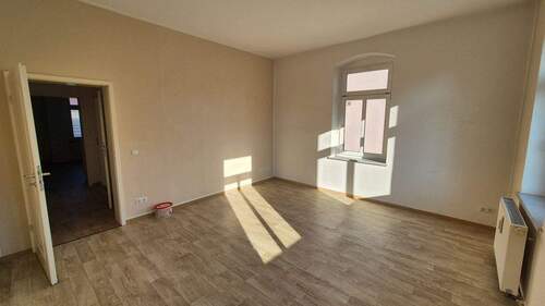 Wohnzimmer.jpg - 2 Zimmer Etagenwohnung in Meißen