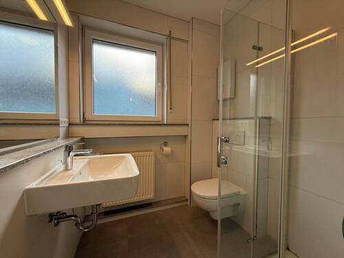 Badezimmer - 1 Zimmer Etagenwohnung in Mönchengladbach