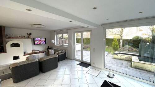 Wohnbereich - 5 Zimmer Reihenendhaus zur Miete in Kelkheim (Taunus)