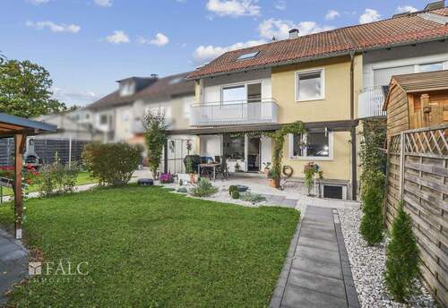 Ansicht mit Garten - 4 Zimmer Reihenmittelhaus zum Kaufen in Fürstenfeldbruck