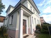 Hausansicht - 3 Zimmer Etagenwohnung zur Miete in Eisenberg