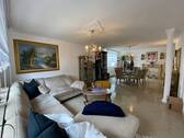 Gemütliches Wohnzimmer - 3 Zimmer Etagenwohnung zum Kaufen in Gärtringen