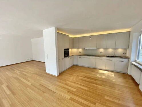 Wohnen/ Küche - 3 Zimmer Etagenwohnung in München