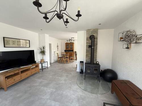 Ansicht Esszimmer aus Wohnzimmer EG - 