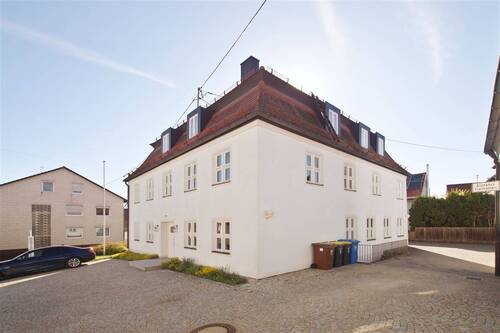 Südost Ansicht - Einziehen & Wohlfühlen: Top-sanierte 2-Zimmer-Erdgeschosswohnung