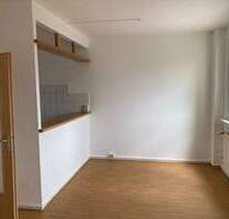 3 Zimmer im 2.OG mit Balkon - 329,00 EUR Kaltmiete, ca.  56,70 m² Wohnfläche in Dessau-Roßlau (PLZ: 06842) Innenstadt