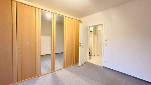 Hagen Held Immobilien - Das erste Zimmer 3.jpeg - 