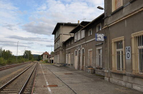 Bahnhof_Wilthen_(1) - Mehrfamilienhaus, Wohnhaus mit 1,39 m² in Wilthen zum Kaufen