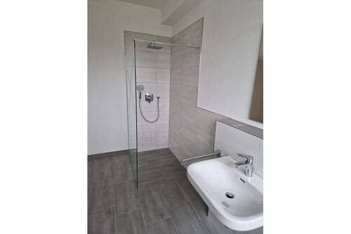 Teilbereich Bad (Besipiel) - o. Gew. - 3 Zimmer Etagenwohnung in Konz