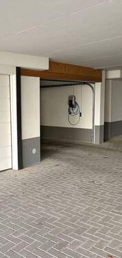 Garage mit Wall-Box - 