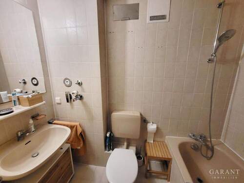 Badezimmer - Etagenwohnung mit 40,00 m&sup2; in Stuttgart zur Miete