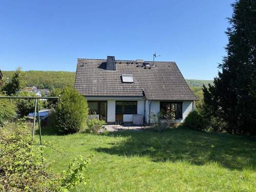 Gartenseite - Familienfr. 1-2 Fam.-Haus in ruhiger Panoramal. von Fuldatal-Simmersh.