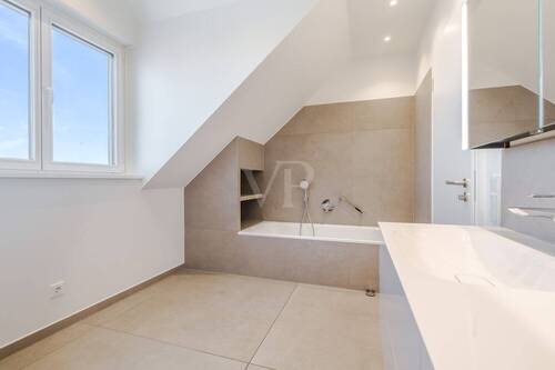 modernes Wannenbad - 