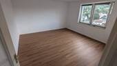 Zimmer 3 - Etagenwohnung mit 74,00 m&sup2; in Bensehim zur Miete